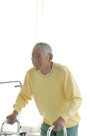 飯田市の歯科で作れるストレスない入れ歯